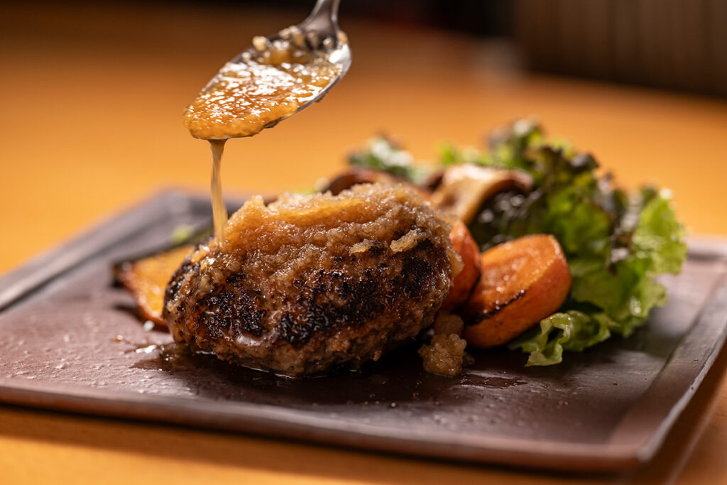 毎日がちょっと特別な日に！いづつ屋の加工品が食卓に届ける「お肉の魔法」